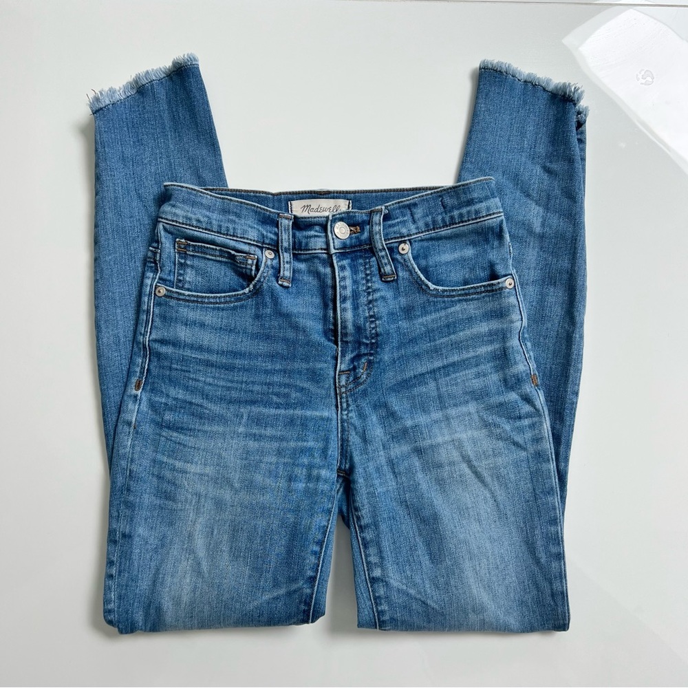 Madewell 10” high rise skinny jeans with frayed hem